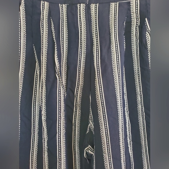 Nipon Studio - Navy/White Rayon Slacks, Size 6 - Picture 2 of 6